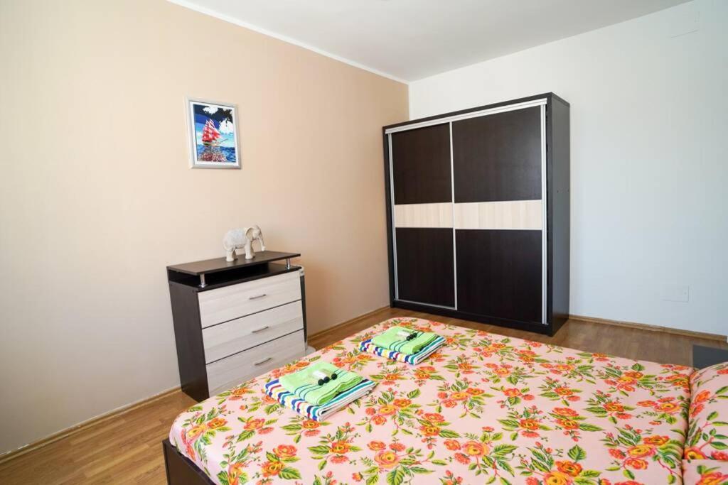 Sky Modern 1 Bedroom Apt W Free Parking 부쿠레슈티 외부 사진